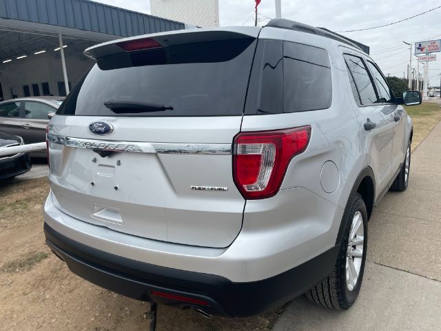 2016 Ford Explorer Base FWD