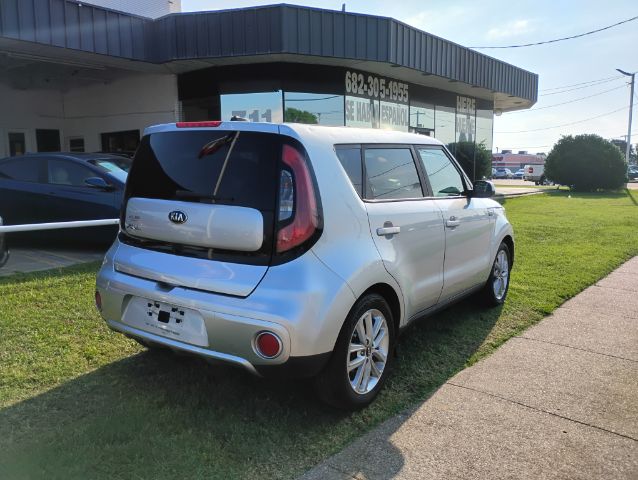 2017 Kia Soul +