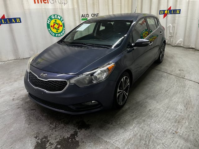 2016 Kia Forte 5-Door EX