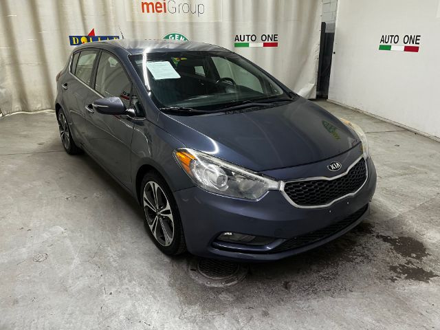 2016 Kia Forte 5-Door EX
