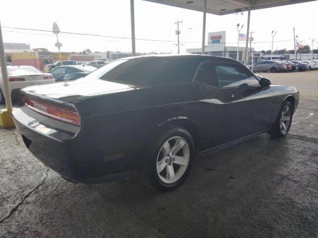 2014 Dodge Challenger SXT