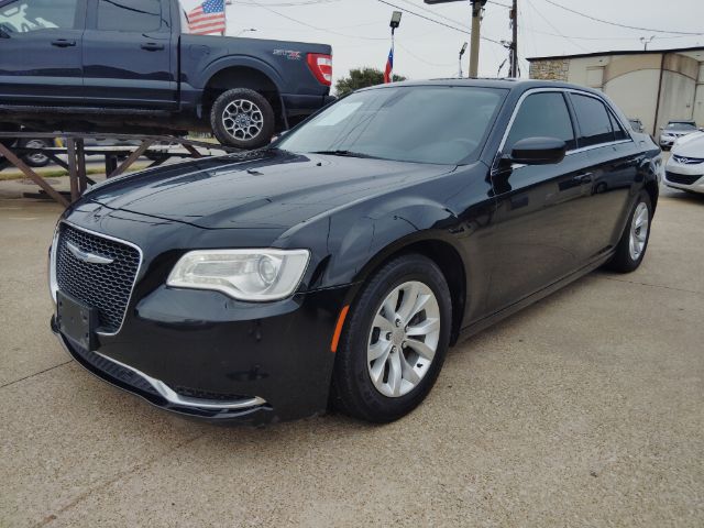 2018 Chrysler 300 Touring