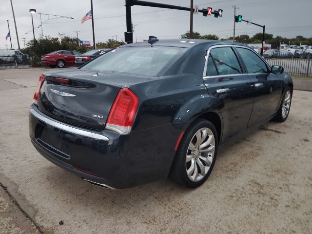 2019 Chrysler 300 Limited