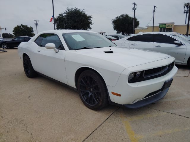 2014 Dodge Challenger SXT Plus