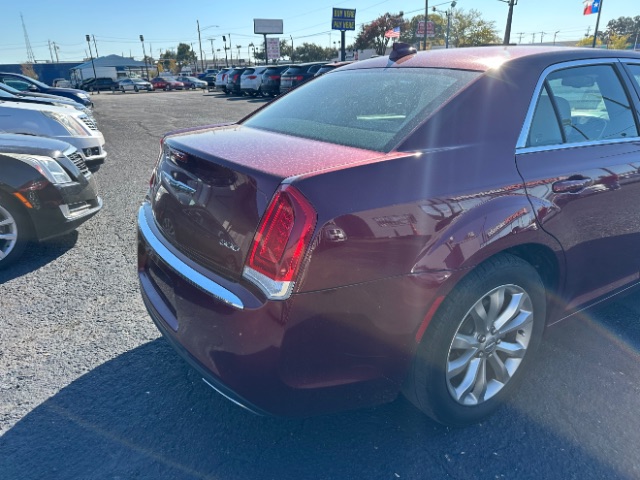 2017 Chrysler 300 Limited AWD