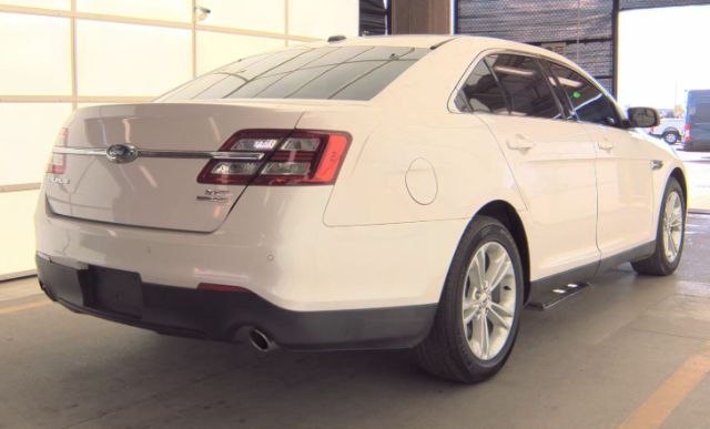 2019 Ford Taurus SEL