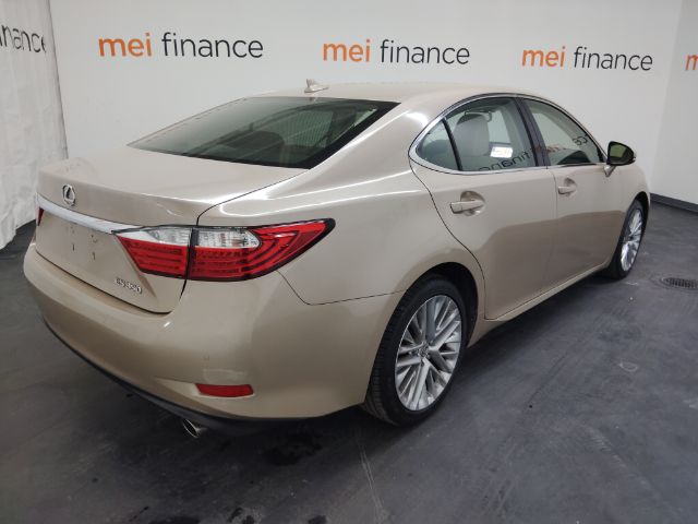 2013 Lexus ES 350 4D SEDAN