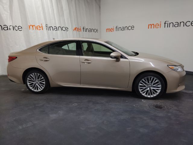 2013 Lexus ES 350 4D SEDAN