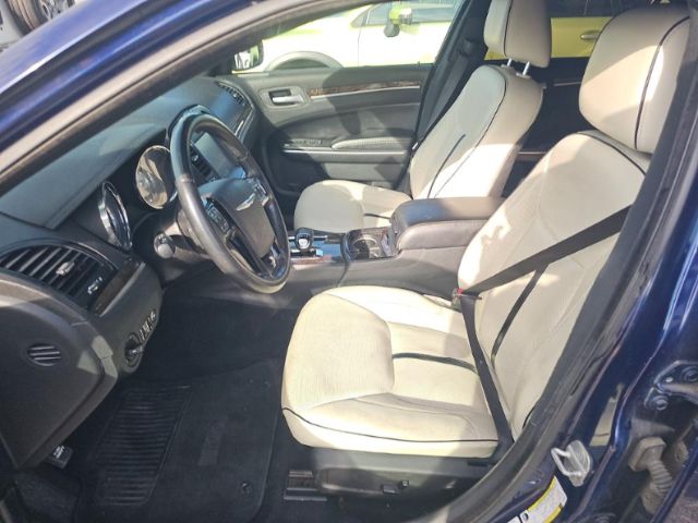 2013 Chrysler 300 Motown Edition's photo